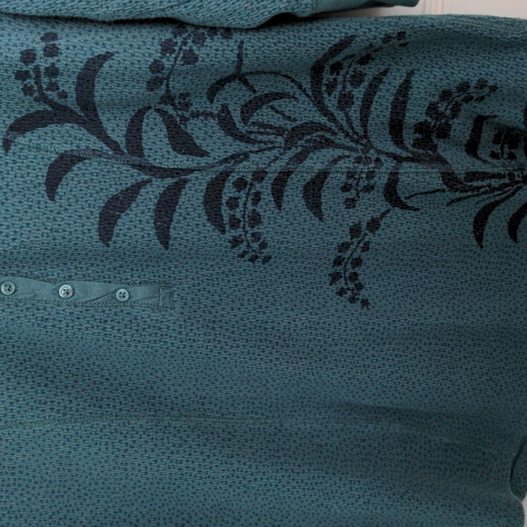 Eddie Bauer Size L 100% Cotton Teal with Flower Design Three Quarter Sleeves - Picture 2 of 3